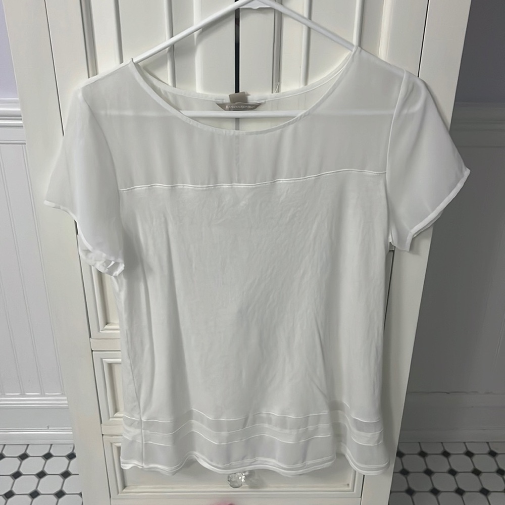 Banana Republic White T-shirt